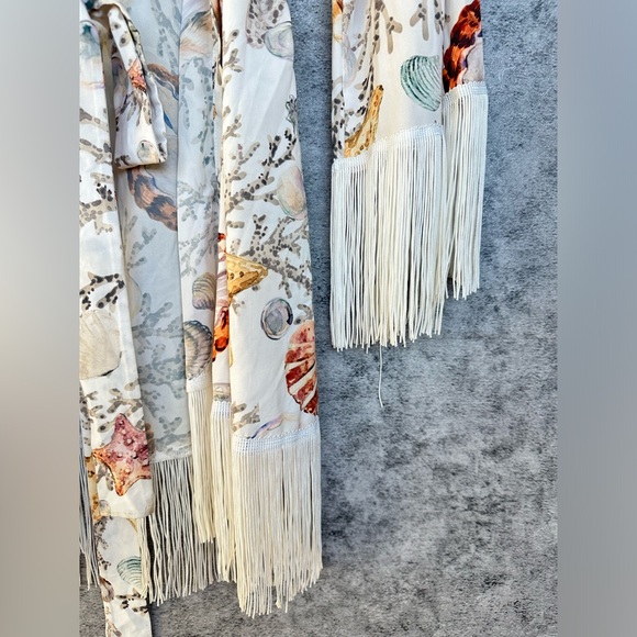 Empire Of Summer Beach Cover-Up with Seashell Print and Fringe Size S-M - Picture 3 of 6